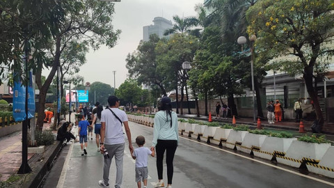  Suasana car free day (CFD) di Kawasan Bundaran HI, Jakarta Pusat, Minggu (16/6/2024). Foto: Rachmadi Rasyad/kumparan