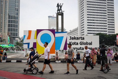 Suasana car free day (CFD) di Kawasan Bundaran HI, Jakarta, Minggu (16/6/2024). Foto: Iqbal Firdaus/kumparan