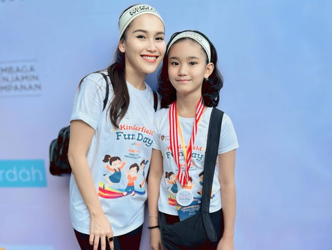 Ayu Ting Ting dan Bilqis. Foto: Instagram/ayutingting92