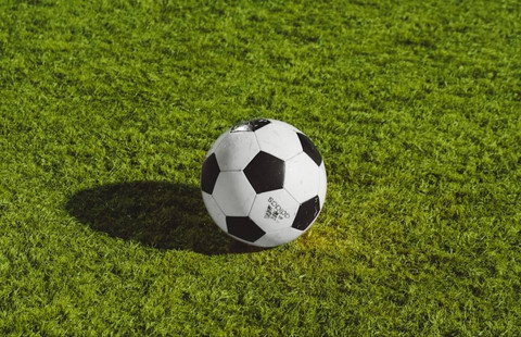 Ilustrasi Cara Nonton Euro 2024 Portugal vs Ceko di HP, Sumber Unsplash/Wesley Tingey
