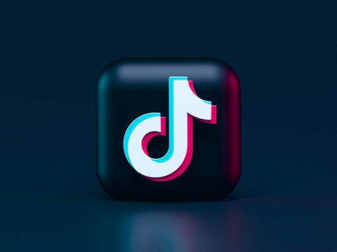 Ilustrasi untuk Cara Top Up Koin TikTok. Sumber: Unsplash/Alexander Shatov