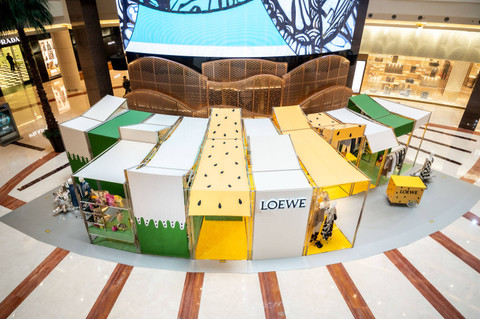 Pop-up store Loewe Paula's Ibiza di atrium Pacific Place. Foto: Dok. Loewe Indonesia