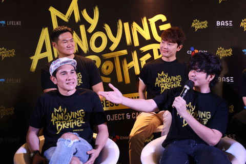 Artis Vino G Bastian dan Angga Yunanda saat konferensi pers film My Annoying Brother di kawasan Cilandak, Jakarta, Jumat (21/6/2024). Foto: Dok. Agus Apriyanto