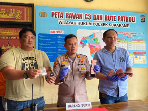 Kapolsek Sukarame, Kompol M Rohmawan (tengah). | Foto: Sinta Yuliana/Lampung Geh