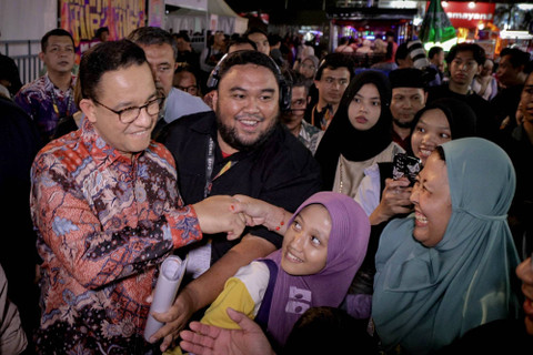 Anies Baswedan hadir di Pekan Raya Jakarta (PRJ) 2024 di JIExpo Kemayoran, Jakarta, Jumat (21/6/2024). Foto: Jamal Ramadhan/kumparan