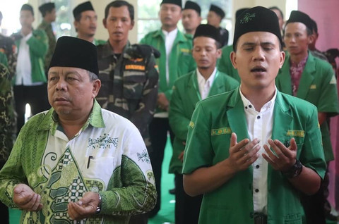 Ilustrasi Lirik Sholawat Asholatu Alannabi. Sumber Unsplash/Mufid Majnun