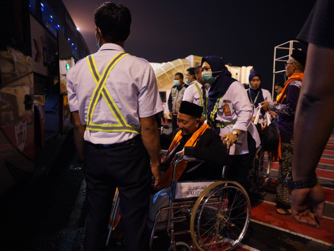 Jemaah Haji tiba di Bandara Juanda Foto: Humas Kemenag Jatim 
