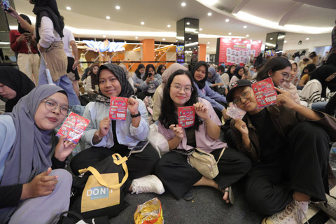 Suasana peserta sebelum acara kumparan Hangout Noraebang di FX Sudirman, Sabtu (22/6/2024). Foto: Jamal Ramadhan/kumparan