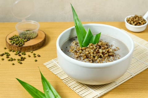 Ilustrasi Bubur Kacang Hijau. Foto: arpho visual/Shutterstock