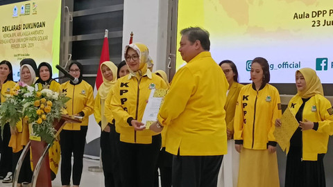 Deklarasi KPPG dukung Airlangga Hartarto maju kembali jadi Ketum Partai Golkar di kantor DPP Partai Golkar, Slipi, Jakarta Barat, Minggu (23/6/2024). Foto: Fadlan Nuril Fahmi/kumparan