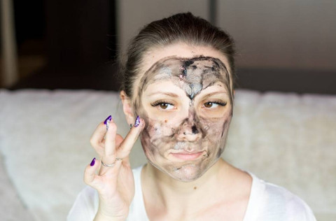 Ilustrasi Doa Menghilangkan Jerawat  Sumber Unsplash/Bermix Studio