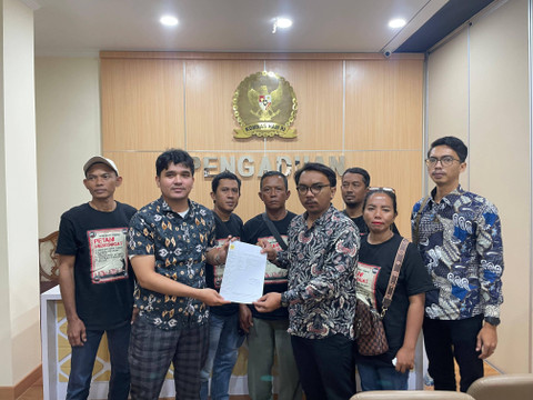 LBH Bandar Lampung bersama Serikat Petani Lampung membuat aduan soal konflik agraria ke Komnas HAM.  | Foto: LBH Bandar Lampung