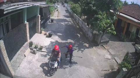 Pelempar bungkusan berisi sabu ke Lapas Kediri. Foto: dok. Kemenkumham Jatim
