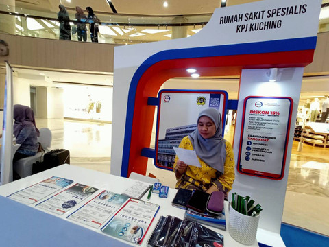 booth KPJ Kucing Specialist Hospital di ajang KPJ Healthcare Expo yang digelar di Tunjungan Plaza Surabaya. Foto: Masruroh/Basra