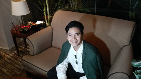 Emir Mahira dalam konferensi pers film Janji Darah di XXI Epicentrum, Jakarta Selatan, Senin (1/7/2024). Foto: Giovanni/kumparan