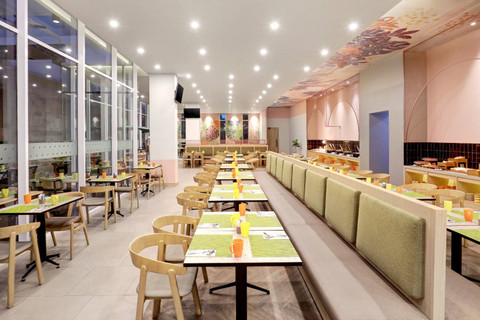 sTREATs Restaurant di ibis Styles Bogor Pajajaran. Foto: ibis Styles Bogor Pajajaran