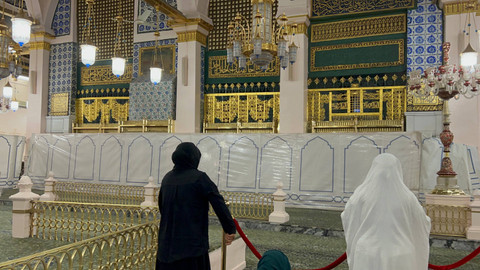 Berkunjung ke Raudah 'Taman Surga' di Masjid Nabawi.  Foto: Salmah Muslimah/kumparan