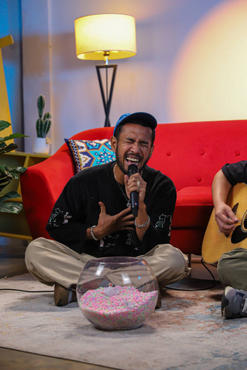 Musisi Teddy Adhitya saat menyambangi kantor kumparan, Jakarta, Selasa (9/7/2024). Foto: Iqbal Firdaus/kumparan