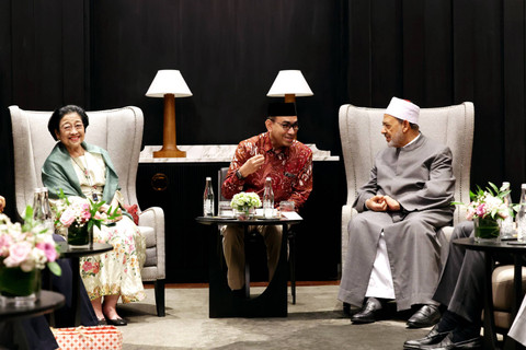 Presiden ke-5 RI Megawati Soekarnoputri bertemu Imam Besar Al Azhar Prof Dr. Ahmed El-Tayeb di Jakarta, Kamis (11/7/2024). Foto: Dok PDIP