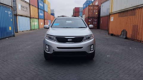Mobil KIA Sorento yang dilelang Bea Cukai. Foto: Bea Cukai