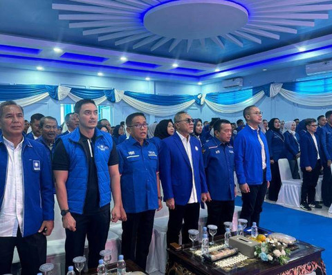 Ketua Umum Partai Amanat Nasional (PAN) Zulkifli Hasan memberikan pembekalan kepada para calon legislatif (caleg) terpilih di kota dan kabupaten di Provinsi Jambi. Foto: Dok. Istimewa