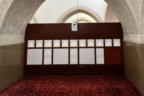 Masjid Qiblatain dengan kiblat mengarah ke Baitullah (Ka'bah). Foto: Salmah Muslimah/kumparan