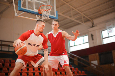 Tugas setiap pemain dalam permainan basket. Foto hanya ilustrasi, bukan yang sebenarnya. Sumber: Pexels/Andrea Piacquadio