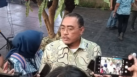 Wakil Ketua MPR RI, Jazilul Fawaid saat diwawancarai wartawan di kantor DPP Partai Demokrat, Menteng, Jakarta Pusat, Selasa (16/7/2024). Foto: Fadlan Nuril Fahmi/kumparan