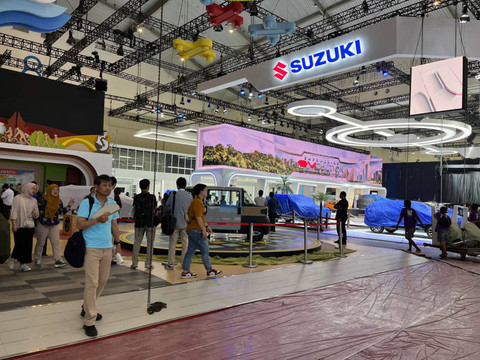 Persiapan jelang pameran GIIAS 2024 di ICE BSD, Tangerang, Selasa (16/7/2024). Foto: Fitra Andrianto/kumparan