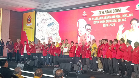 Airlangga Hartarto didukung oleh organisasi SOKSI untuk melanjutkan jabatan Ketua Umum periode 2024-2029 di Hotel JS Luwansa, Kuningan, Jaksel, Selasa (16/7/2024). Foto: Thomas Bosco/kumparan