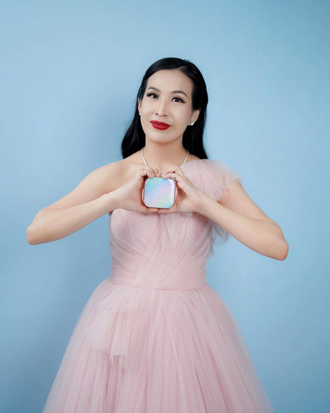 Mami Louisse dikenal sebagai pebisnis andal di industri kecantikan. Foto: dok. Istimewa