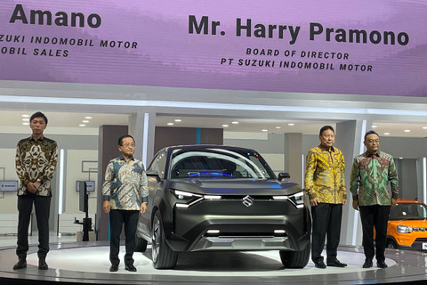 PT Suzuki Indomobil Sales (SIS) secara perdana memperkenalkan mobil listrik konsep Suzuki eVX di GIIAS 2024, ICE BSD, Tangerang. (Rabu, 17/7/2024). Foto: Sena Pratama/kumparan