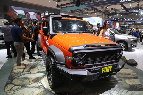 Mobil GWM Tank 300 di pameran otomotif Gaikindo Indonesia International Auto Show atau GIIAS 2024 di ICE BSD, Tangerang, Kamis (18/7). Foto: Aditia Noviansyah/kumparan