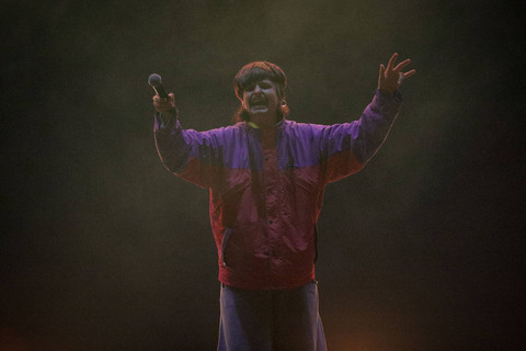 Oliver Tree tampil di We The Fest 2024 di GBK Sport Complex, Jakarta, Jumat (19/7/2024). Foto: Jamal Ramadhan/kumparan