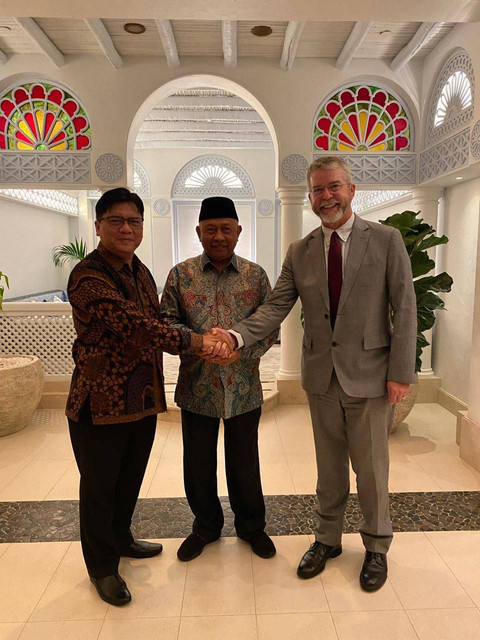 Penandatanganan Framework Agreement PT Dirgantara Indonesia (PTDI) dengan PAL Aerospace Services Aircraft Maintenance LLC, Selasa (16/7/2024). Foto: dok PTDI