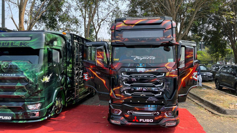 Modifikasi truk Fuso Canter di GIIAS 2024. Foto: Aditya Pratama Niagara/kumparan