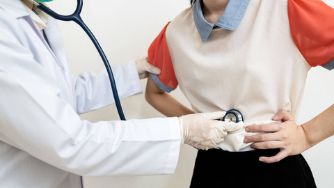  Ilustrasi Remaja Sakit Ginjal Foto: Shutterstock