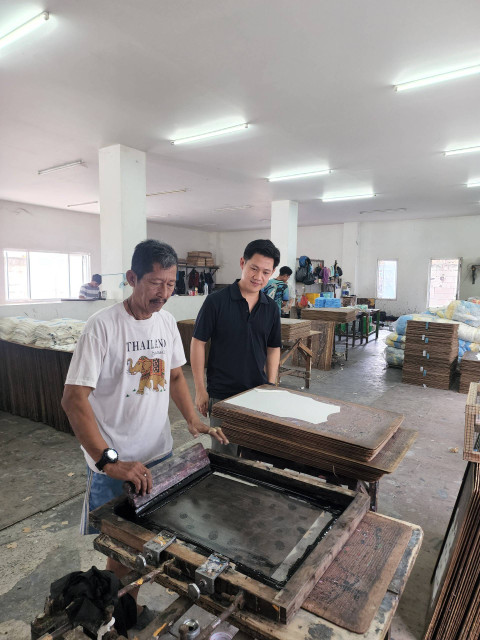 Proses produksi dari brand fashion anak Kazel. Foto: Dok. Istimewa