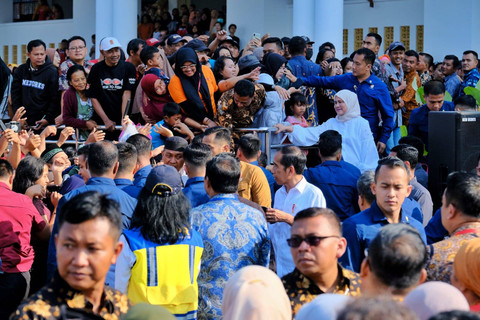 Presiden Jokowi meresmikan rehabilitasi Pasar Jongke, Solo, Sabtu (27/7). Foto: Dok. Humas Pemkot Solo