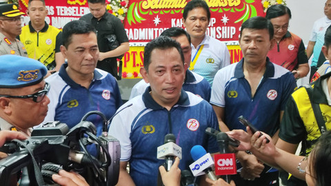 Kapolri Jenderal Listyo Sigit Prabowo di GOR Universitas Negeri Jakarta, Jakarta Timur, Sabtu (27/7).  Foto: Jonathan Devin/kumparan