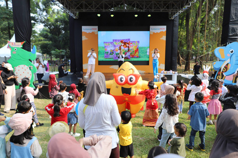 Suasana Fun Dancing with My Jelly pada hari kedua Festival Hari Anak 2024 di Taman Anggrek, Kawasan Gelora Bung Karno, Jakarta, Minggu (28/7/2024). Foto: Iqbal Firdaus/kumparan