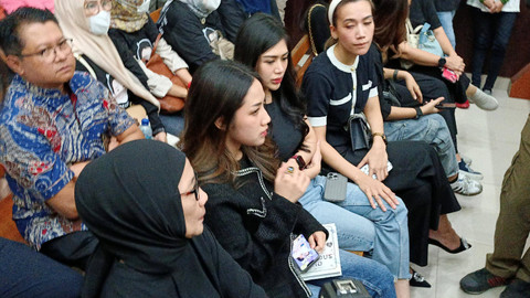 Tamara Tyasmara Hadir di Pengadilan Negeri Jakarta Timur. Foto: Aprilandika Pratama/kumparan