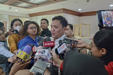 Wakil Ketua Komisi III DPR RI, Habiburokhman saat diwawancarai wartawan di kompleks Parlemen, Senayan, Jakarta, Senin (29/7/2024). Foto: Fadlan Nuril Fahmi/kumparan