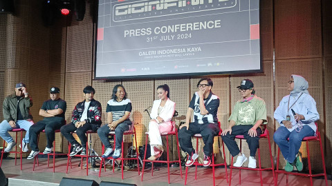 Grup band Gigi dan Kris Dayanti dalam konferensi pers Konser Giginfinity di Galeri Indonesia Kaya, Grand Indonesia, Rabu (31/7/2024).   Foto: Giovanni/kumparan