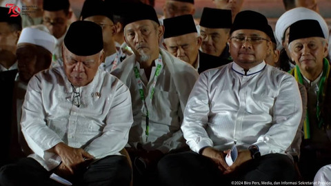 Menteri PUPR Basuki Hadimuljono dan Menteri Agama Gus Yaqut hadiri Zikir Kebangsaan di Istana Negara, Jakarta, Kamis (1/8/2024). Foto: YouTube/Sekretariat Presiden
