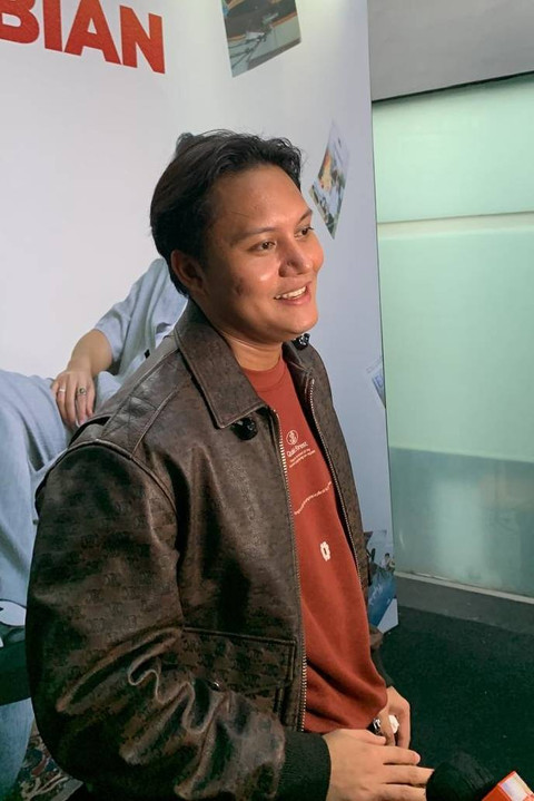 Rizky Febian dalam konferensi pers tur 10 tahun berkarya di Kemang, Jakarta Selatan, Kamis (1/8/2024).   Foto: Vincentius Mario/kumparan