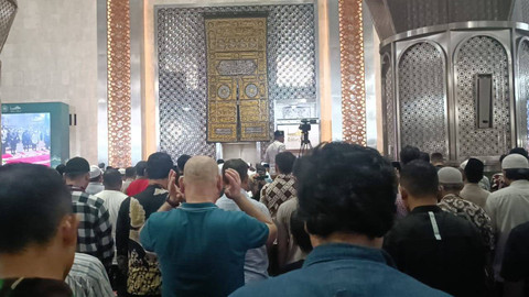 Suasana salat gaib untuk Ismail Haniyeh di Masjid Istiqlal Jakarta, Jakarta Pusat, Jumat (2/8). Foto: Fadlan Nuril Fahmi/kumparan