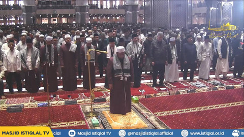Suasana salat gaib untuk Ismail Haniyeh di Masjid Istiqlal Jakarta, Jakarta Pusat, Jumat (2/8). Foto: Youtube