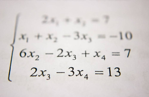Ilustrasi Kunci Jawaban Matematika Kelas 10 Kurikulum Merdeka Halaman 21, Sumber Unsplash/