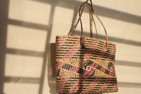 Ilustrasi tas rotan. Foto: Silmy Mauli/Shutterstock